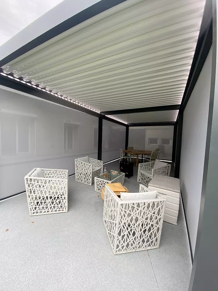 Pose de pergolas à Jonzac par Espi Bâtiment