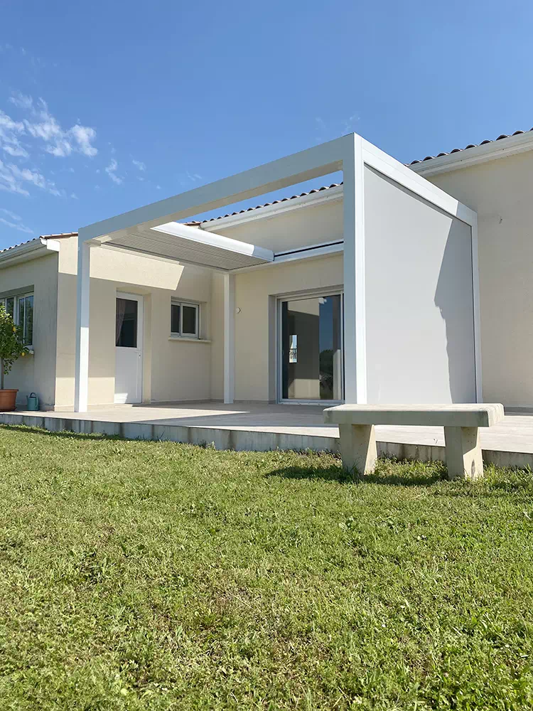 Pose de pergolas à Jonzac par Espi Bâtiment