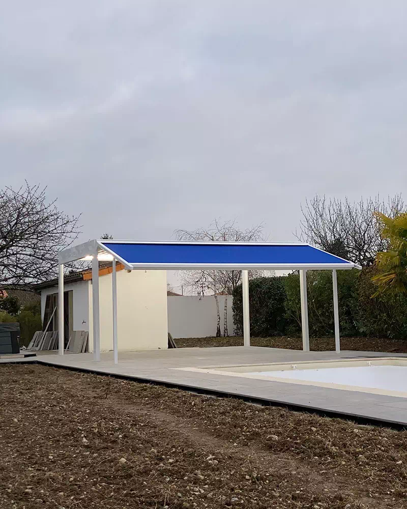 Pose de pergolas à Jonzac par Espi Bâtiment