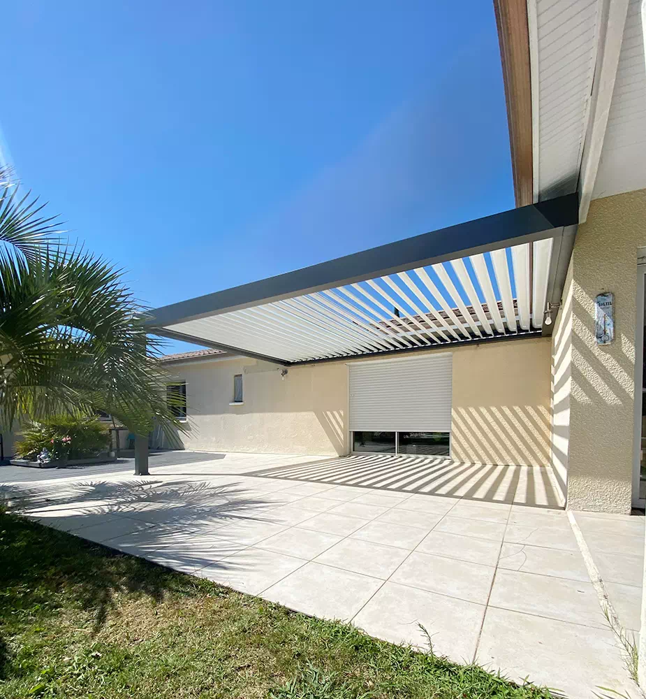 Pose de pergolas à Jonzac par Espi Bâtiment